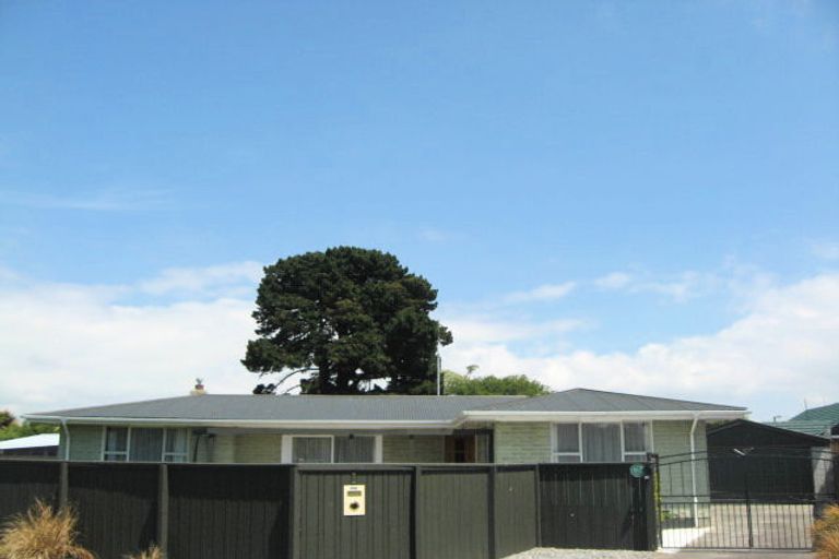 Photo of property in 1 Pateley Lane, Aranui, Christchurch, 8061
