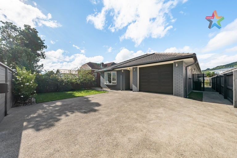 Photo of property in 44 Bell Road, Waiwhetu, Lower Hutt, 5010