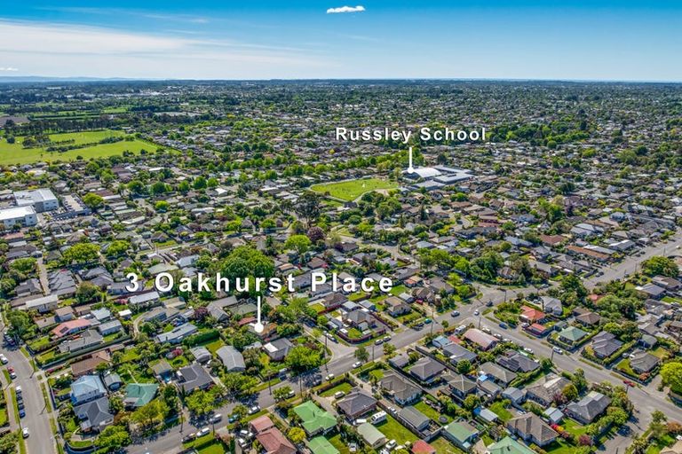 Photo of property in 3 Oakhurst Place, Russley, Christchurch, 8042
