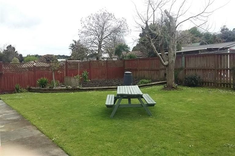 Photo of property in 5 Keryn Place, Opaheke, Papakura, 2113