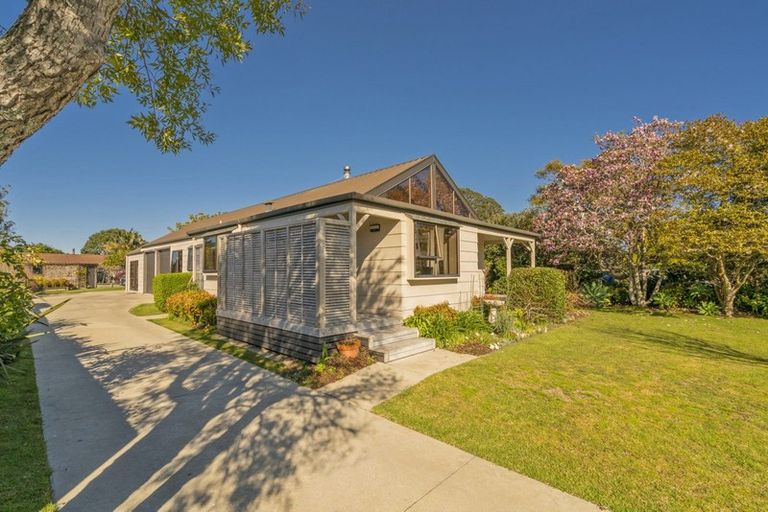Photo of property in 72 Catherine Crescent, Whitianga, 3510