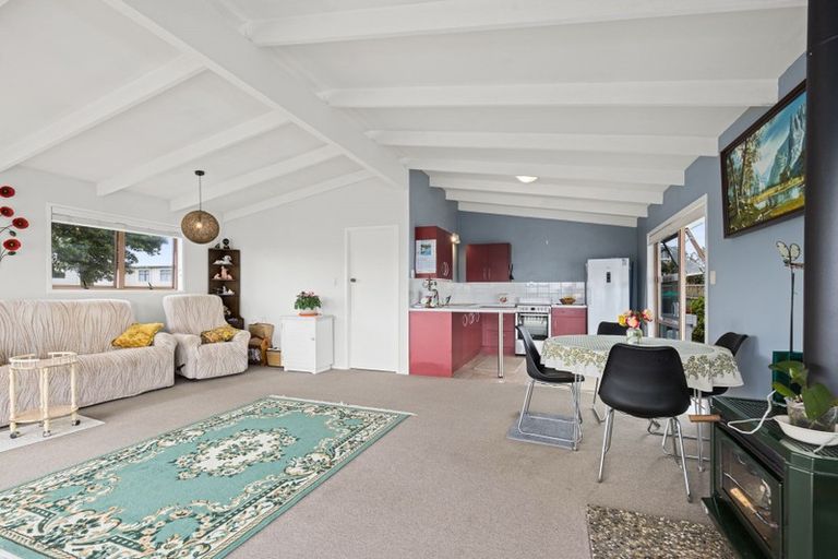 Photo of property in 3 Kauri Crescent, Snells Beach, 0920