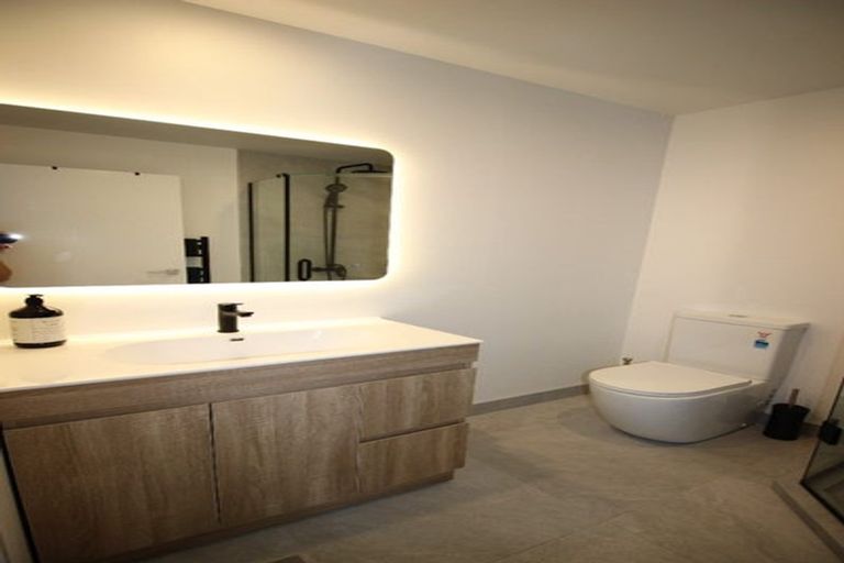 Photo of property in 1c Stott Avenue, Birkdale, Auckland, 0626