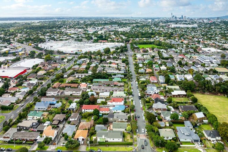 Photo of property in 29 Kingsway Avenue, Sandringham, Auckland, 1025