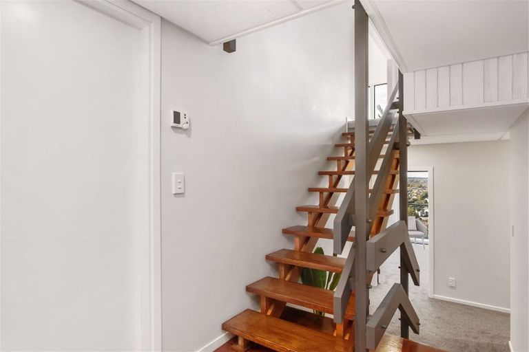 Photo of property in 23 Whareora Terrace, Cashmere, Christchurch, 8022