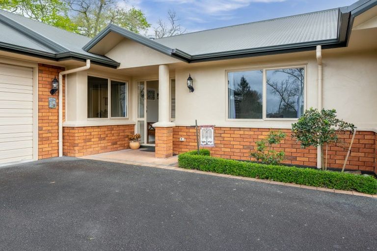 Photo of property in 9 Oak View Place, Newstead, Hamilton, 3287