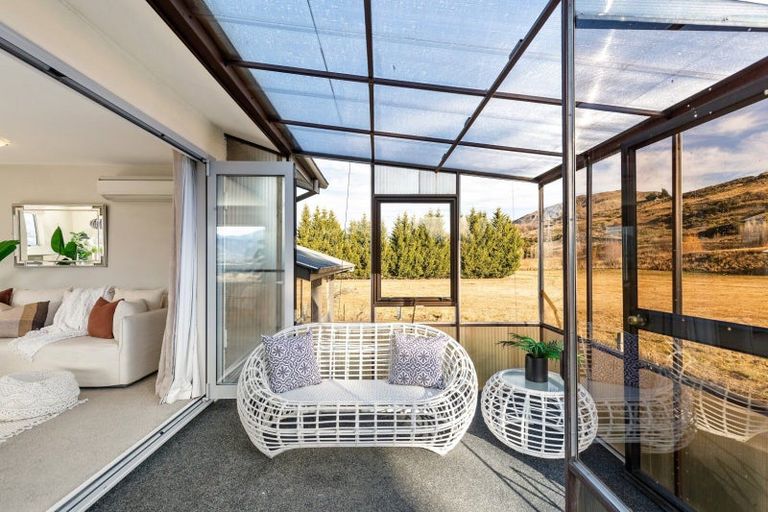 Photo of property in 72 Jims Way, Frankton, Queenstown, 9371