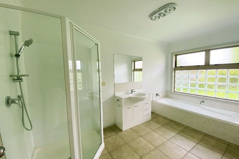 Photo of property in 16 Glengoyne Place, Rototuna, Hamilton, 3210