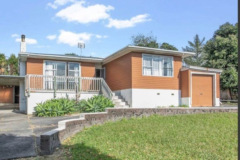 Photo of property in 41 Parrs Cross Road, Henderson, Auckland, 0612