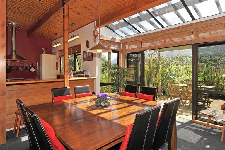 Photo of property in Twin Waters Lodge, 30 Totara Avenue, Collingwood, 7073