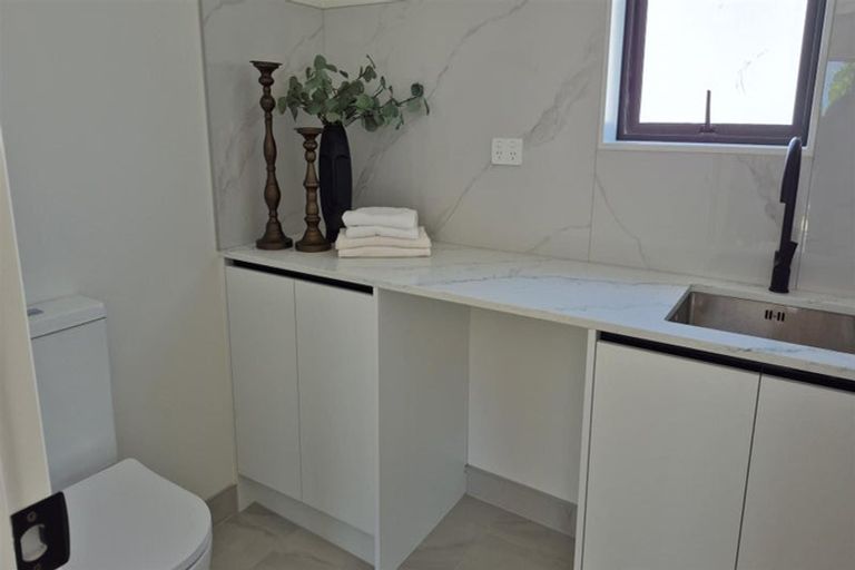 Photo of property in 2/7 Woolfield Road, Papatoetoe, Auckland, 2025