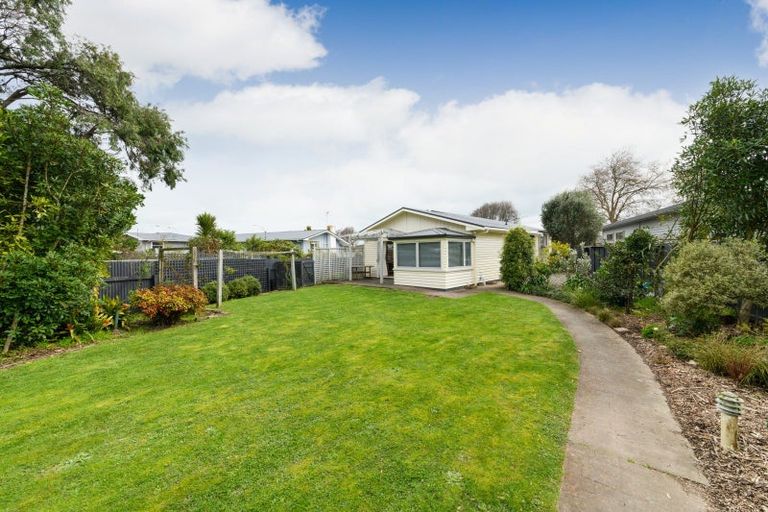 Photo of property in 42 Long Melford Road, Awapuni, Palmerston North, 4412