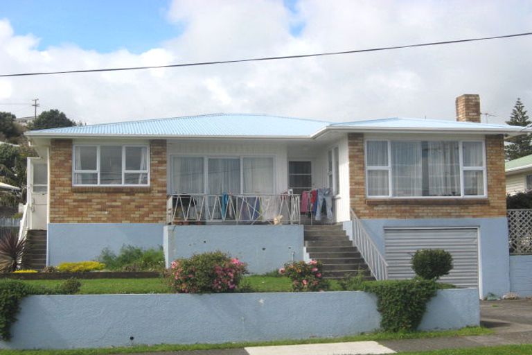 Photo of property in 6 Rosendale Avenue, Spotswood, New Plymouth, 4310