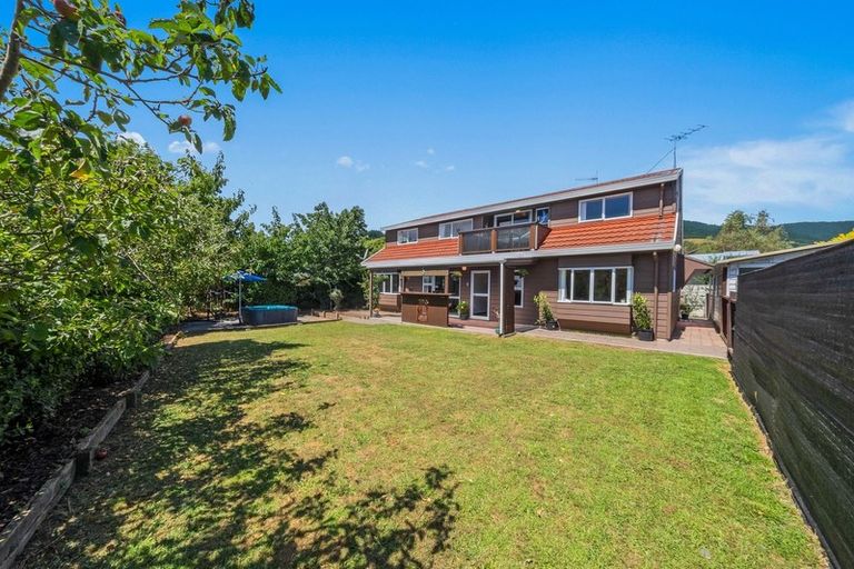 Photo of property in 5 Redwood Close, Paraparaumu, 5032