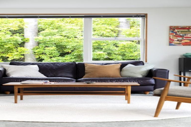 Photo of property in 41 Old Lake Road, Narrow Neck, Auckland, 0624