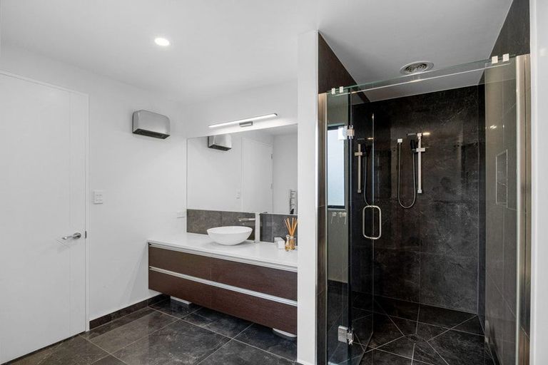 Photo of property in 1 Challow Court, Rolleston, 7615