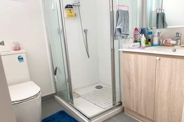 Photo of property in 32 Morihana Close, Glen Eden, 0602