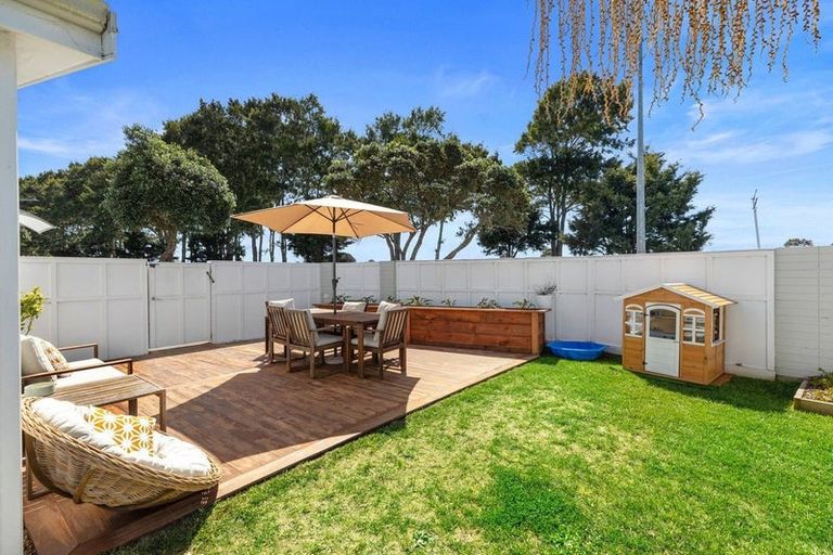 Photo of property in 7 Alice Lane, Papamoa Beach, Papamoa, 3118