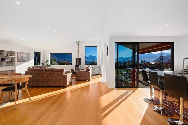 Photo of property in 20 Infinity Drive, Wanaka, 9305