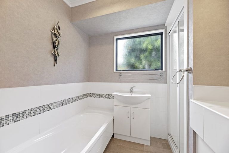 Photo of property in 6a Ngamotu Place, Mount Maunganui, 3116