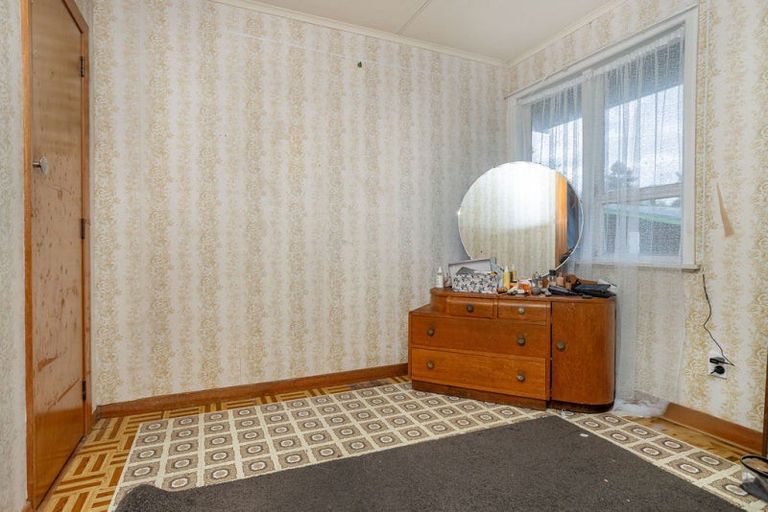 Photo of property in 5 Empire Street, Dannevirke, 4930