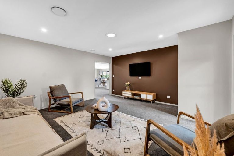 Photo of property in 12 Kotare Drive, Waiwhakaiho, New Plymouth, 4312