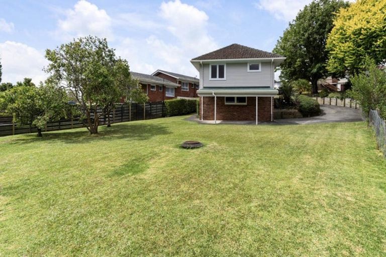 Photo of property in 133 Vodanovich Road, Te Atatu South, Auckland, 0610