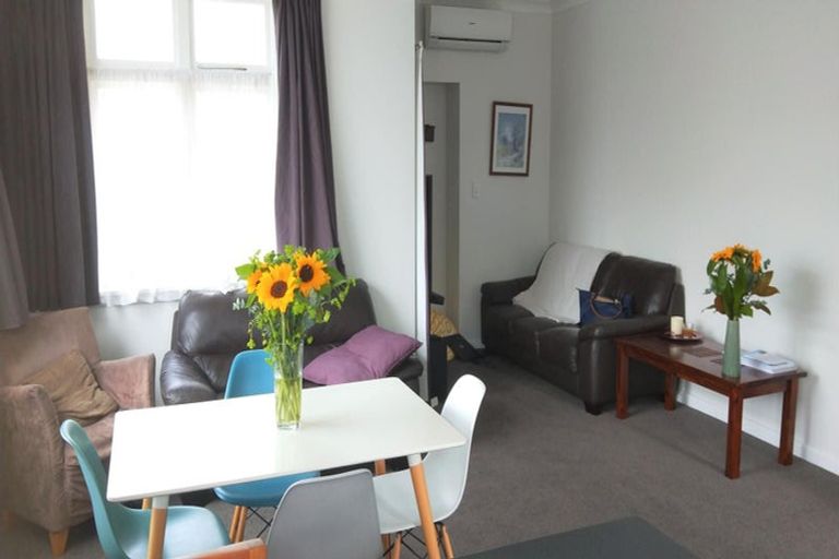 Photo of property in 495 Featherston Street, Roslyn, Palmerston North, 4414