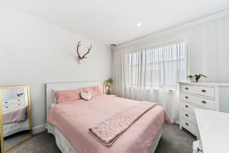 Photo of property in 97 Lisland Drive, Kinloch, Taupo, 3377