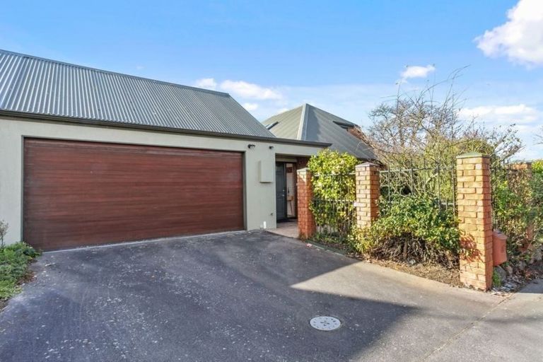 Photo of property in 2 Royal Elm Lane, Bryndwr, Christchurch, 8053