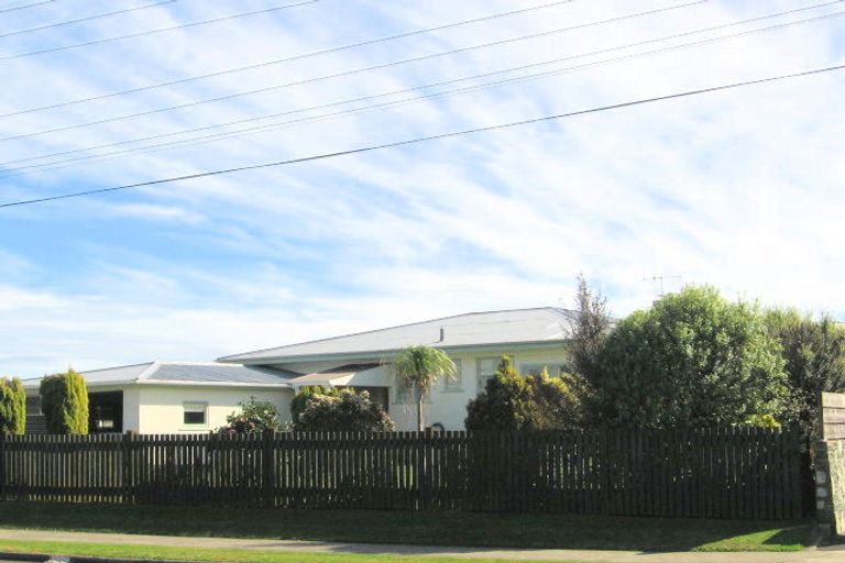 Photo of property in 173 Ngatai Road, Otumoetai, Tauranga, 3110