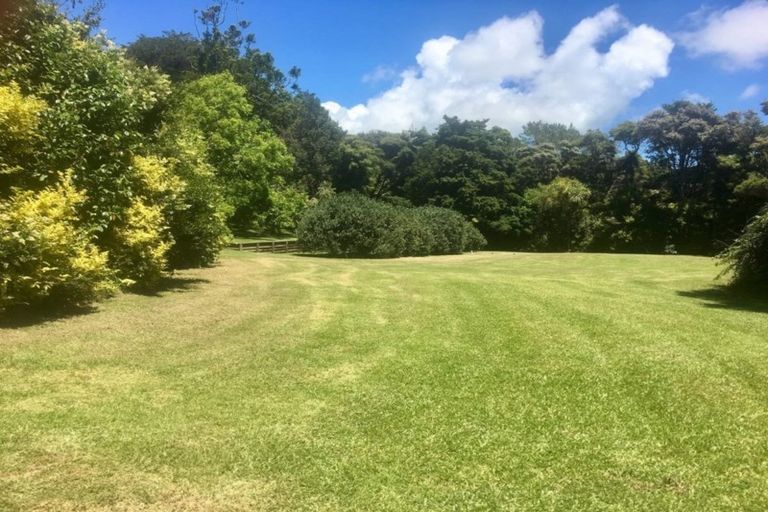 Photo of property in 3 Frost Road, Leigh, Warkworth, 0985