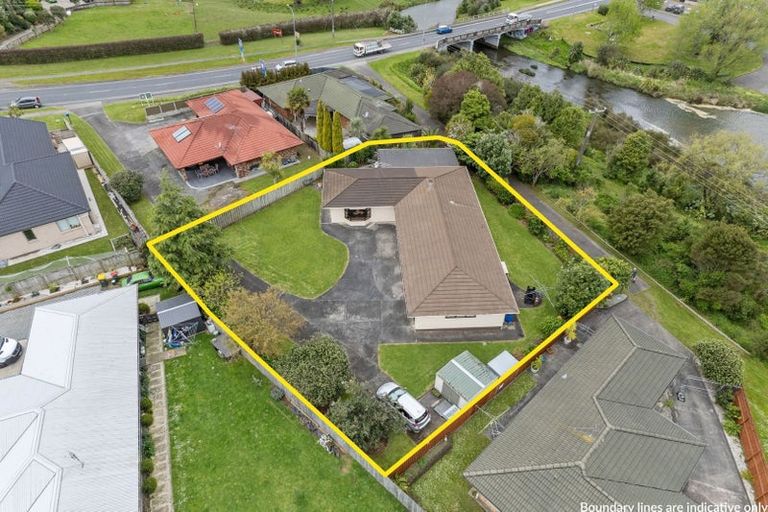 Photo of property in 591 Great South Road, Rosehill, Papakura, 2113