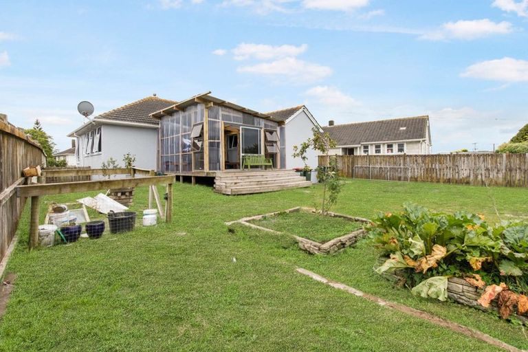 Photo of property in 7 Acourt Street, Hawera, 4610