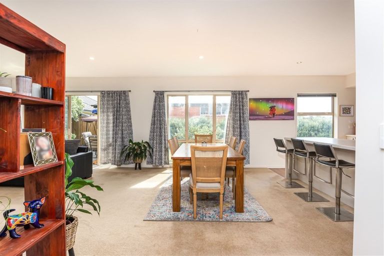 Photo of property in 1 Villi Place, Woolston, Christchurch, 8062