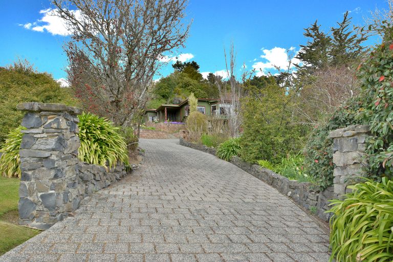 Photo of property in 4a Saint Ronans Road, Macandrew Bay, Dunedin, 9077