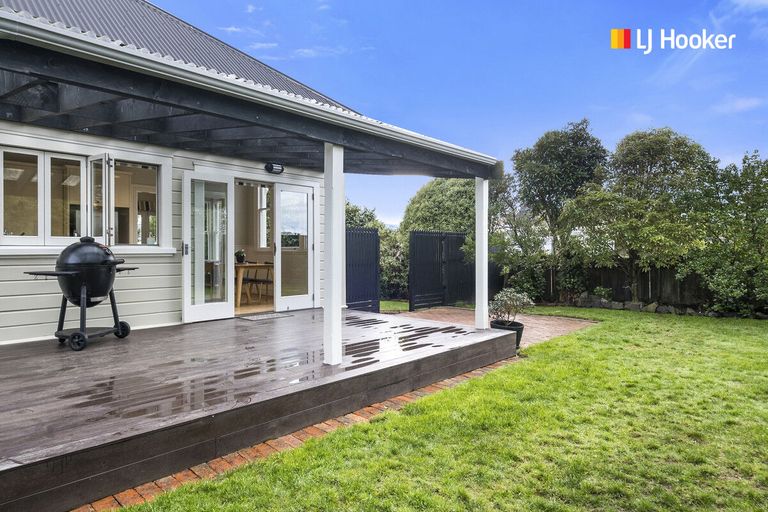 Photo of property in 73 Royal Crescent, Saint Kilda, Dunedin, 9012