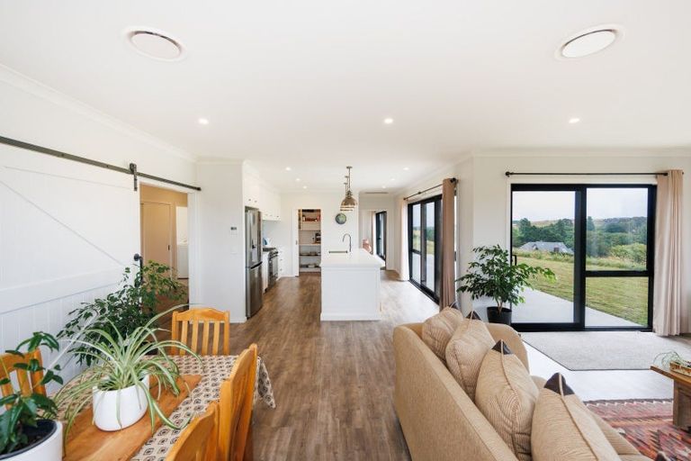 Photo of property in 46 Fry Road, Halcombe, Feilding, 4777