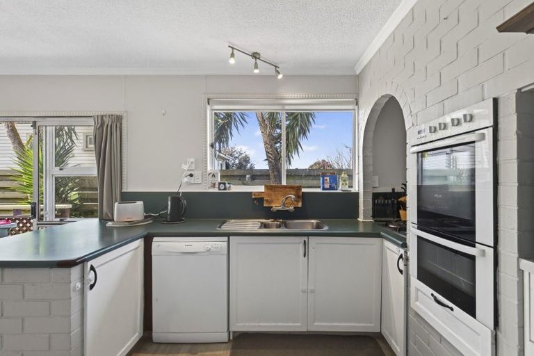 Photo of property in 61 Clawton Street, Westown, New Plymouth, 4310