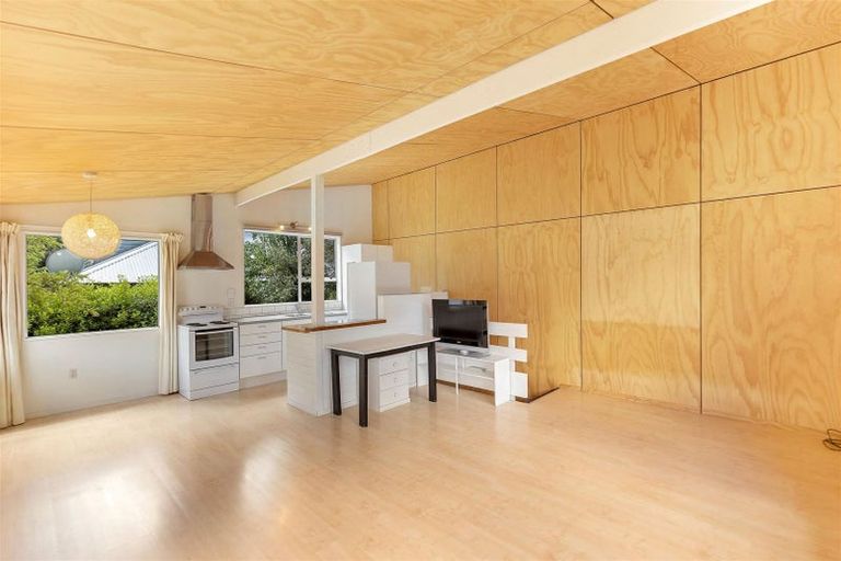 Photo of property in 255 Fernhill Road, Sunshine Bay, Queenstown, 9300