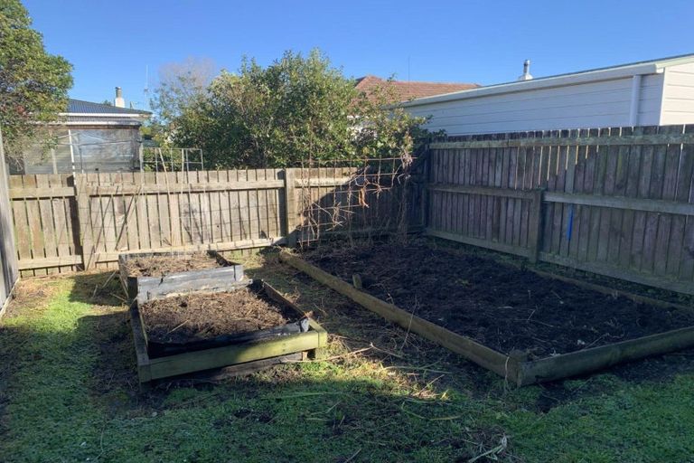 Photo of property in 81 Alexandra Street, Marton, 4710