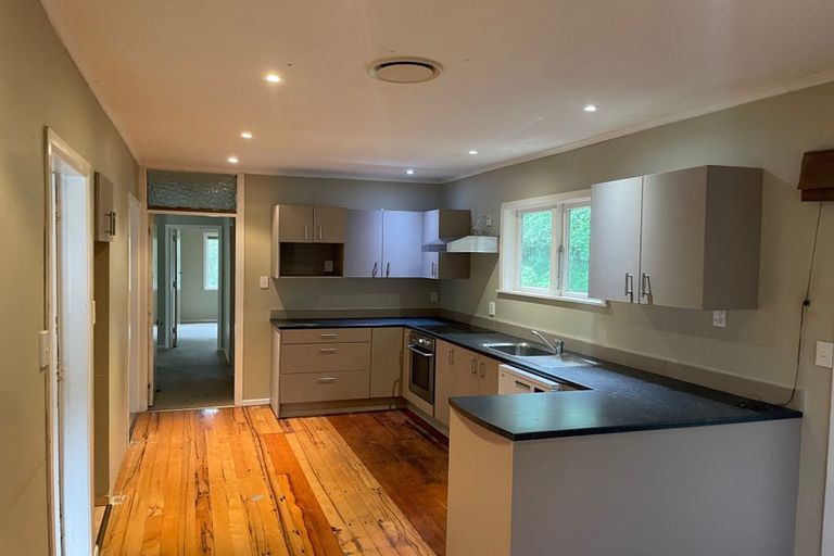 Photo of property in 23 Melrose Road, Island Bay, Wellington, 6023