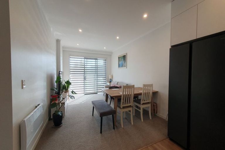 Photo of property in 5/3 Genevieve Lane, Hobsonville, Auckland, 0616