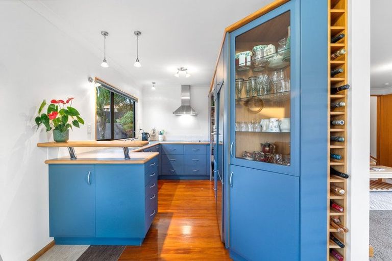 Photo of property in 19 D'urville Place, Gulf Harbour, Whangaparaoa, 0930