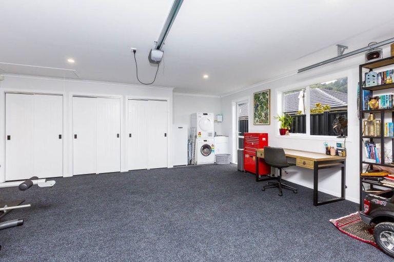 Photo of property in 99 Mawai Hakona Drive, Wallaceville, Upper Hutt, 5018