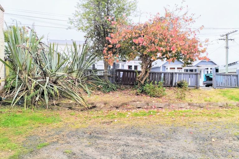 Photo of property in 7 Macbeth Street, Caversham, Dunedin, 9012