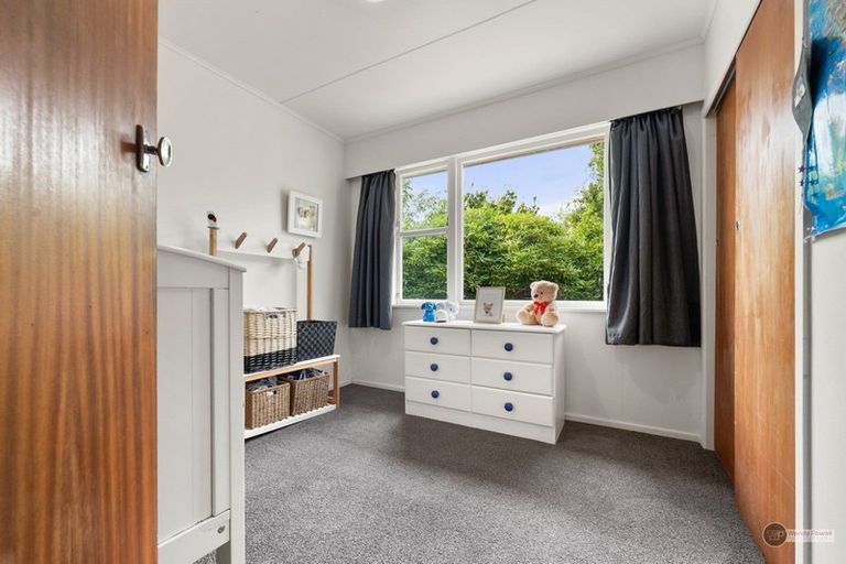 Photo of property in 38 Holborn Drive, Stokes Valley, Lower Hutt, 5019