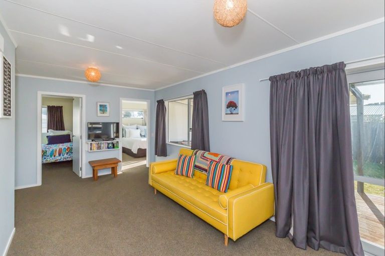 Photo of property in 21 Rua Avenue, Waitarere Beach, Levin, 5510