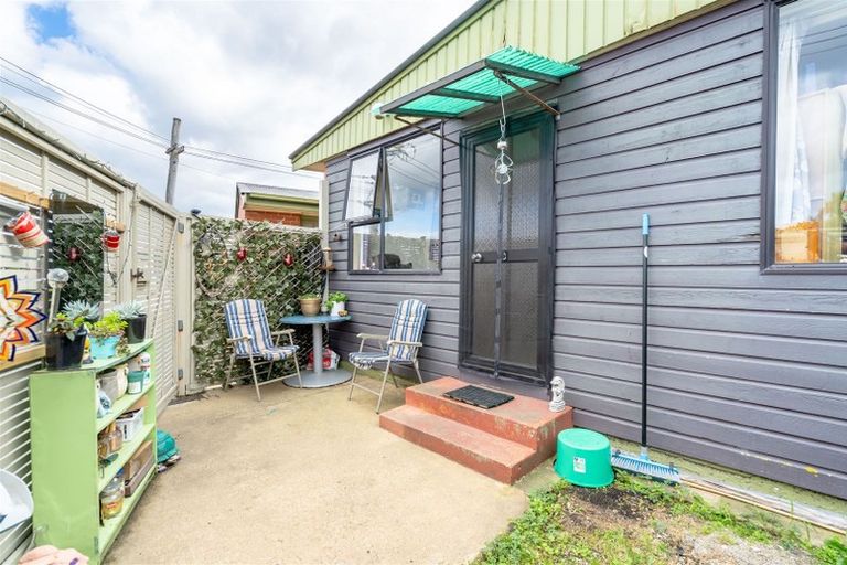 Photo of property in 105 Queens Drive, Saint Kilda, Dunedin, 9012