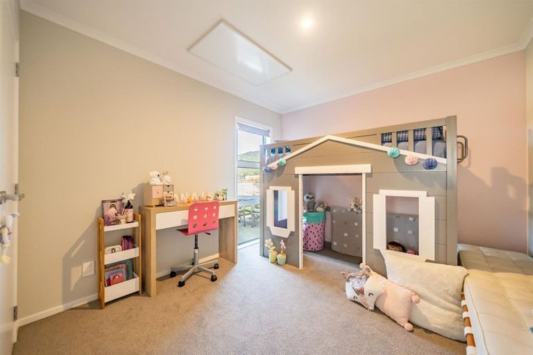 Photo of property in 51 Brian Morgan Terrace, Wainuiomata, Lower Hutt, 5014